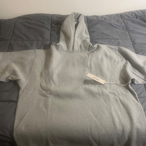 Authentic Essential Fleece Relaxed Hoodie/ Brand new with tags. - Picture 2 of 6